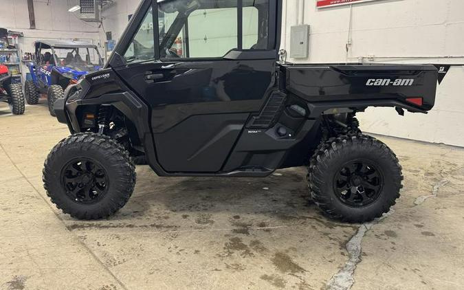 2026 Can-Am® Defender XT CAB HD11
