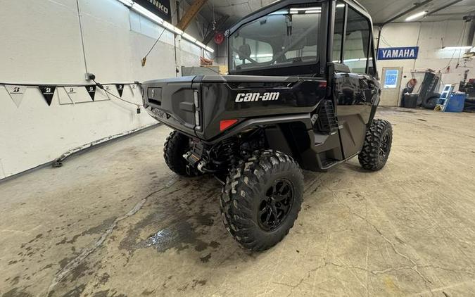 2026 Can-Am® Defender XT CAB HD11