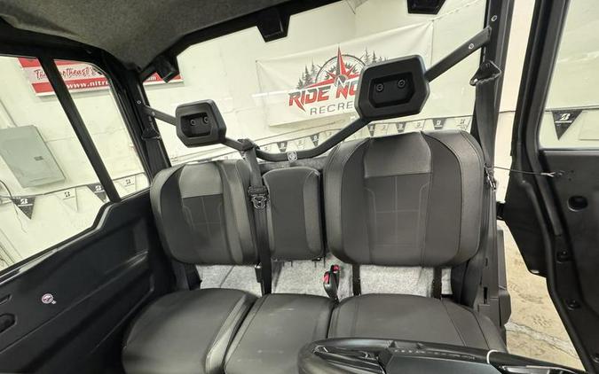 2026 Can-Am® Defender XT CAB HD11