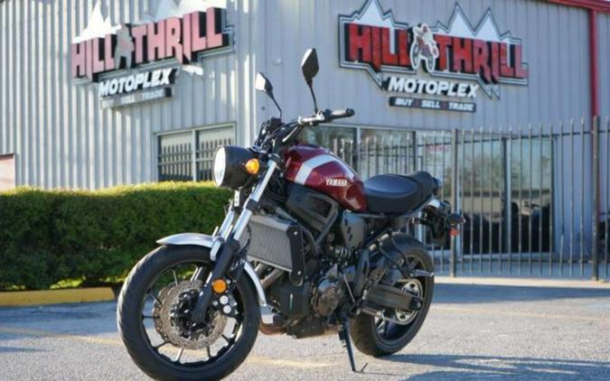 2018 Yamaha XSR700