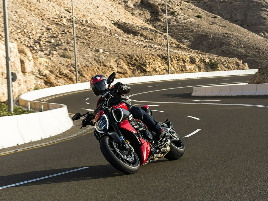 2025 Ducati Diavel V4