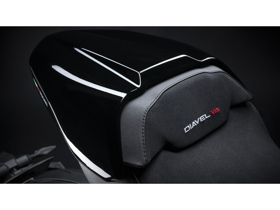 2025 Ducati Diavel V4