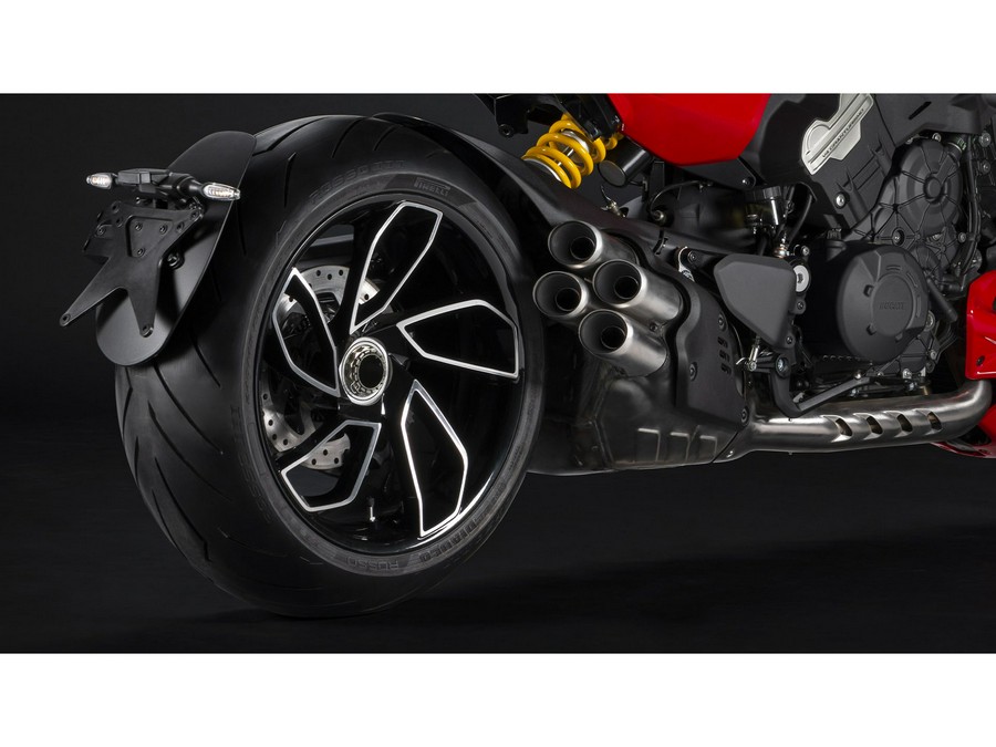 2025 Ducati Diavel V4