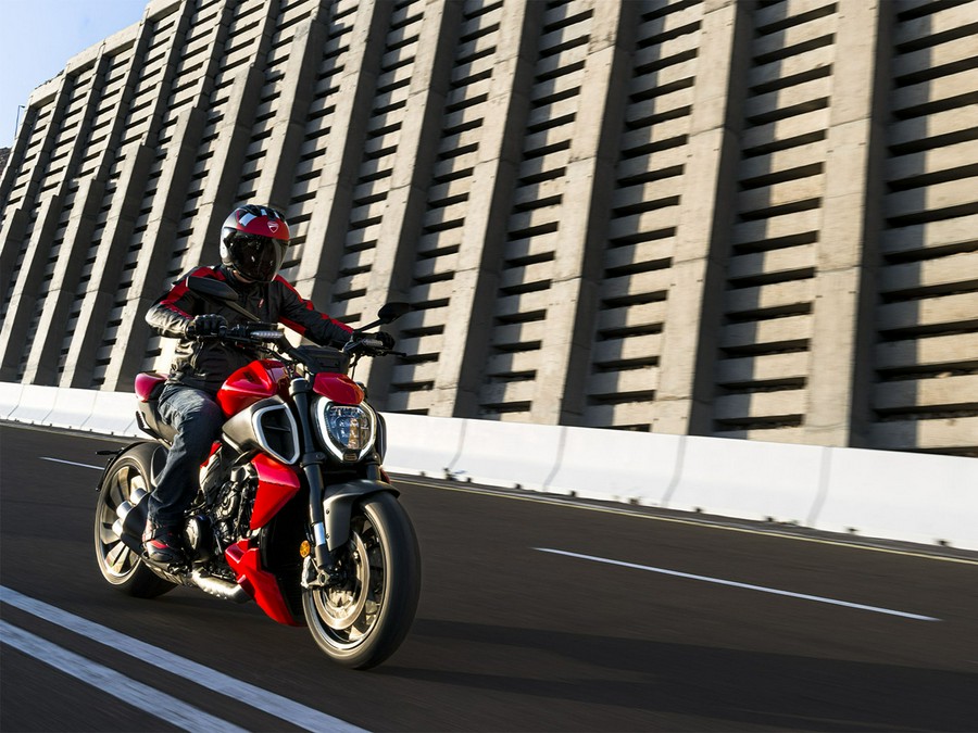 2025 Ducati Diavel V4