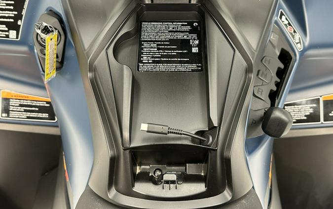 2027 Can-AM Outlander MAX XT-P 1000R Demonstrator