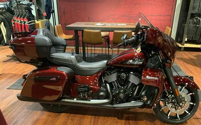 2024 Indian Motorcycle Roadmaster® Dark Horse® with PowerBand Audio Package