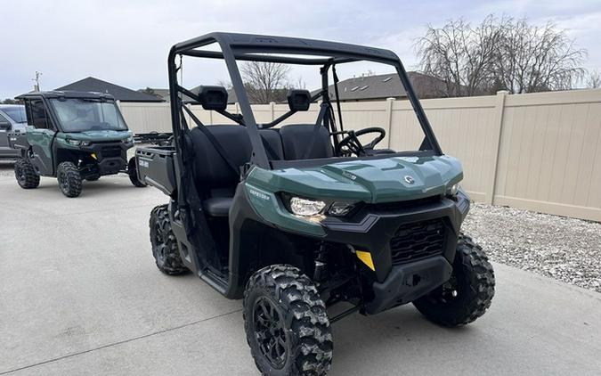 2025 Can-Am Defender DPS HD9 Compass Green