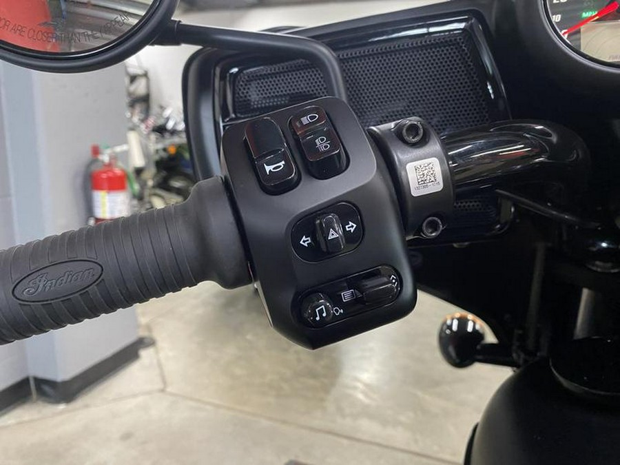 2025 Indian Motorcycle® Chieftain® Dark Horse® w/PowerBand Audio Black Smoke