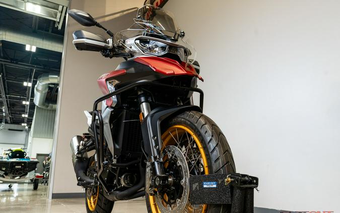 2023 Benelli SRT750X