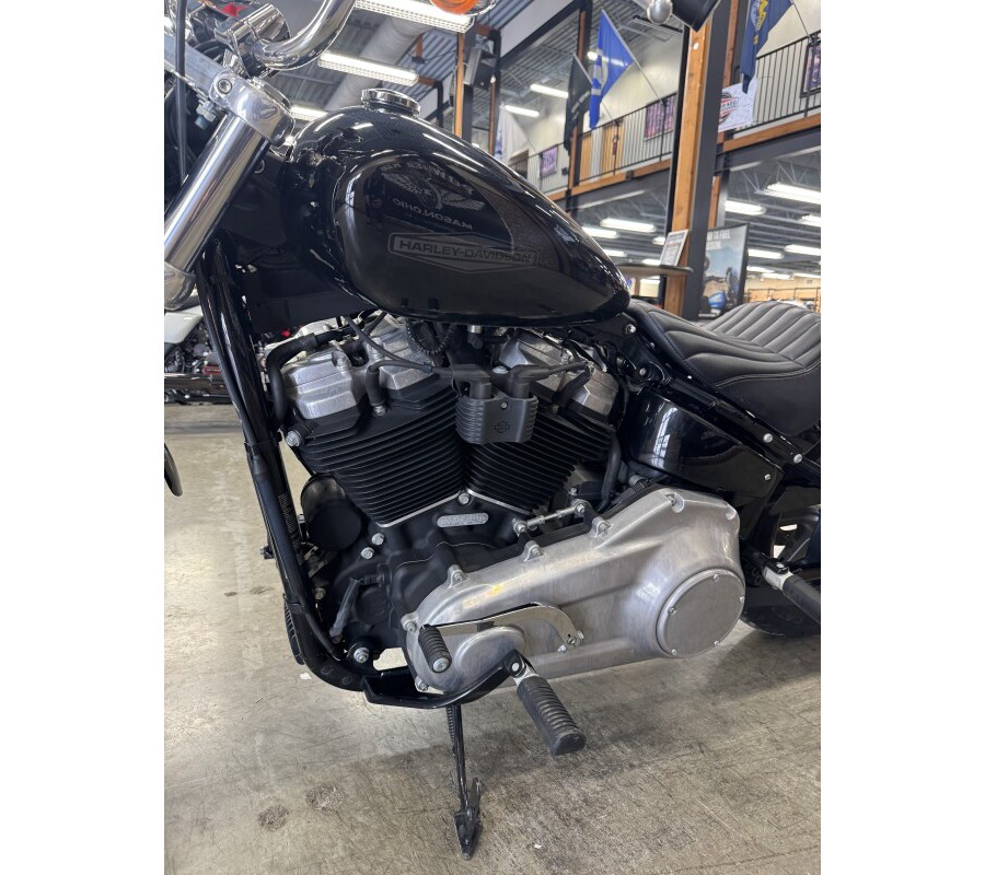 2022 Harley-Davidson Softail Standard