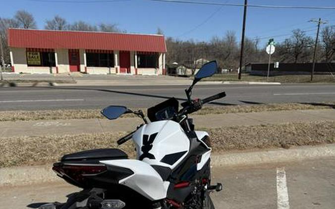 2026 Kawasaki Z500 SE ABS