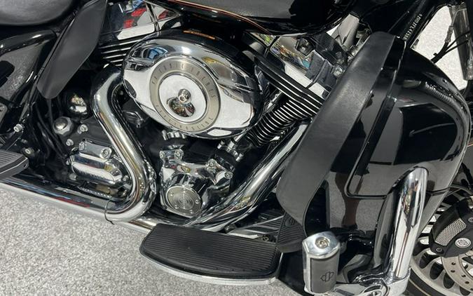 2011 Harley-Davidson FLHTCU - Ultra Classic Electra Glide