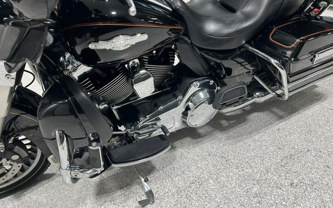 2011 Harley-Davidson FLHTCU - Ultra Classic Electra Glide