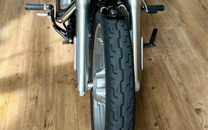 2022 Harley-Davidson Softail® Standard