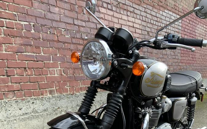 2025 Triumph BONNEVILLE T120 ICON
