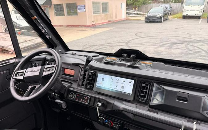 2026 Can-Am Defender MAX XT CAB HD11 With 10.25 In.Display