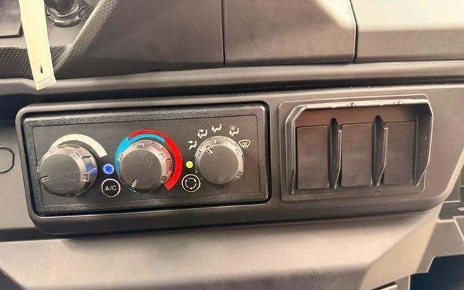 2026 Can-Am Defender MAX XT CAB HD11 With 10.25 In.Display