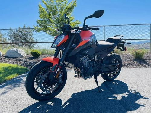 2021 KTM 890 Duke First Look Preview