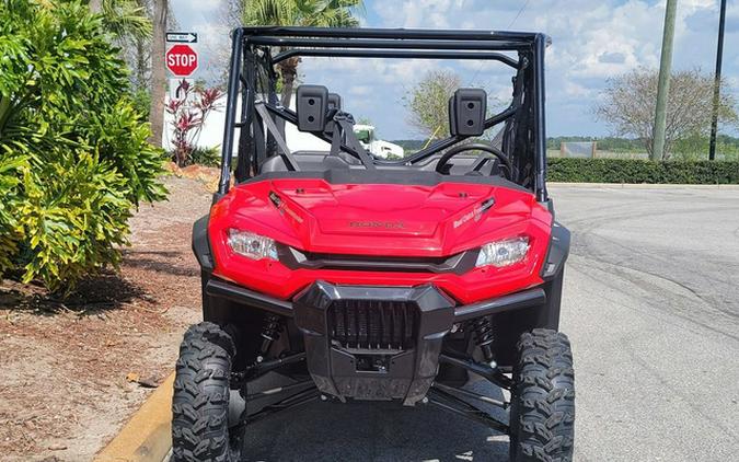 2024 Honda Pioneer 1000-6 Deluxe Crew