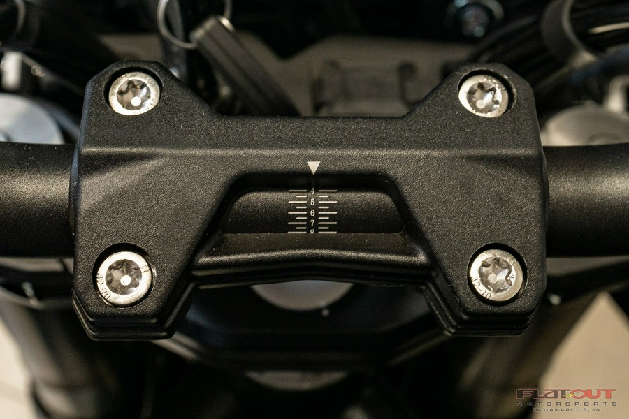 2023 Benelli SRT750X