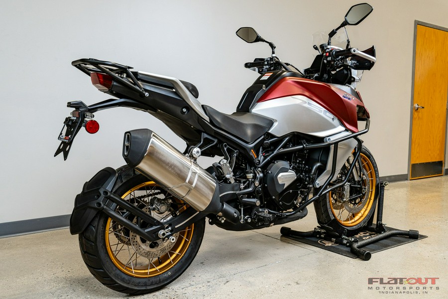 2023 Benelli SRT750X