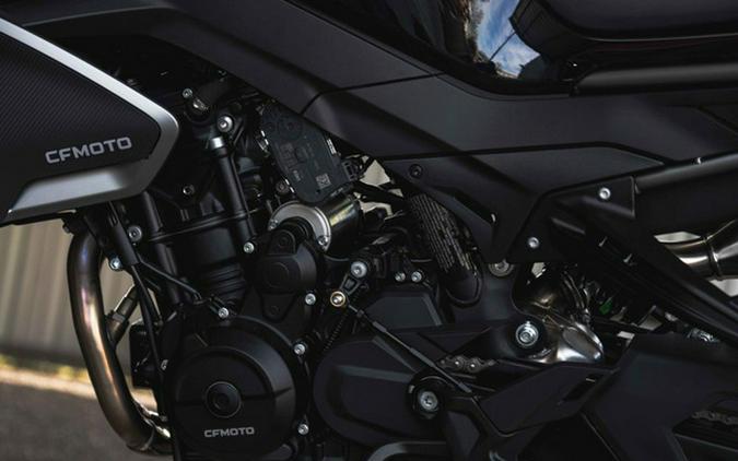 2026 CFMOTO NK 800