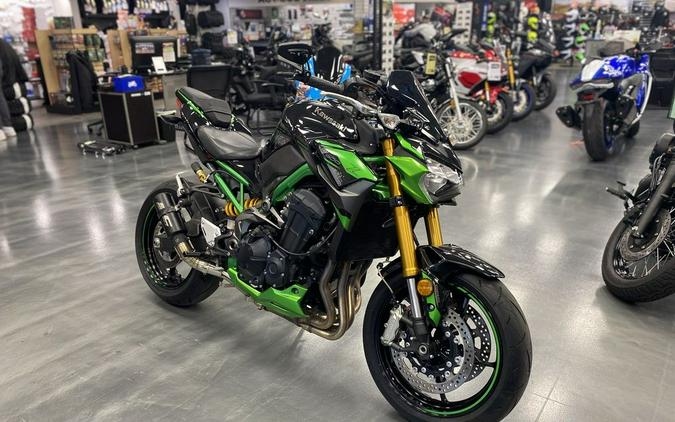 2024 Kawasaki Z900 SE ABS