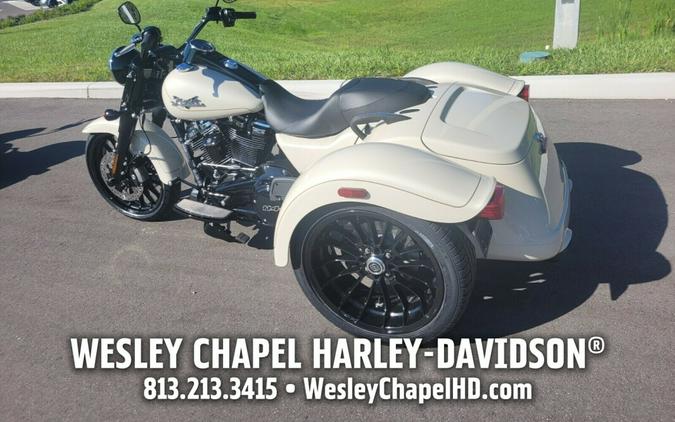 2023 Harley-Davidson Freewheeler