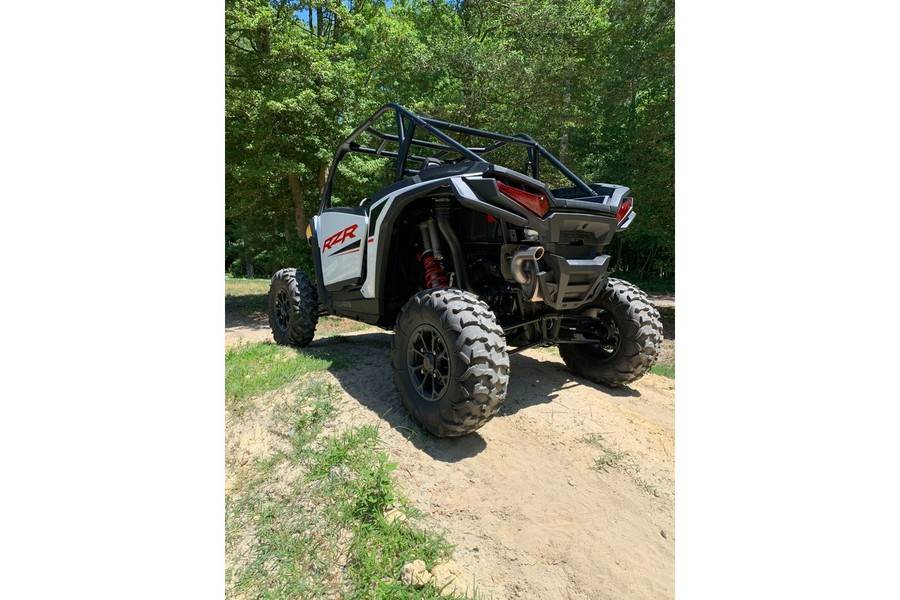 2024 Polaris Industries RZR XP 1000 SPORT - WHITE LIGHTNING Sport