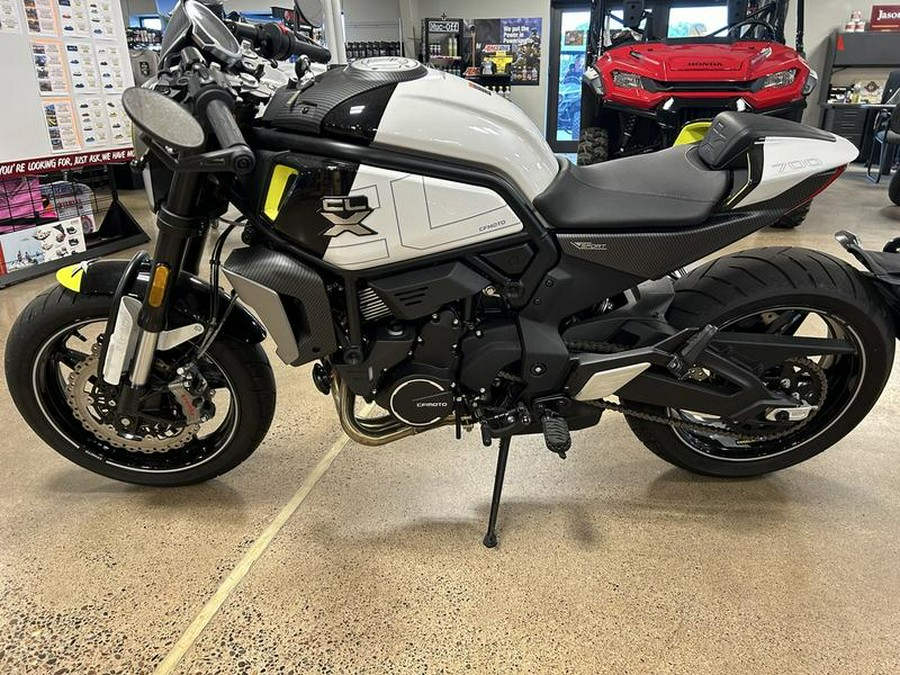 2022 CFMOTO 700CL-X Sport