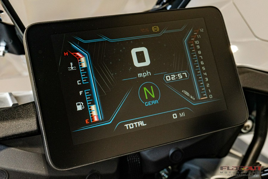 2023 Benelli SRT750X