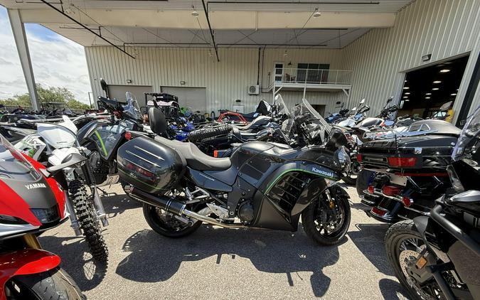 2018 KAWASAKI CONCOURS 14 ABS