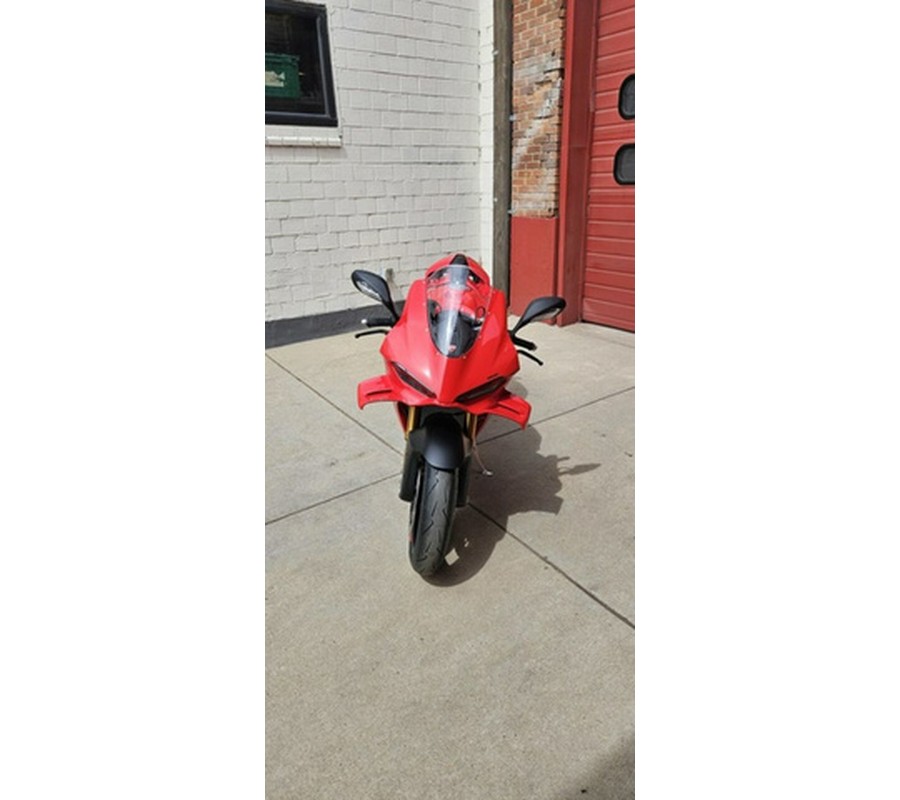 2026 Ducati Panigale V4 S