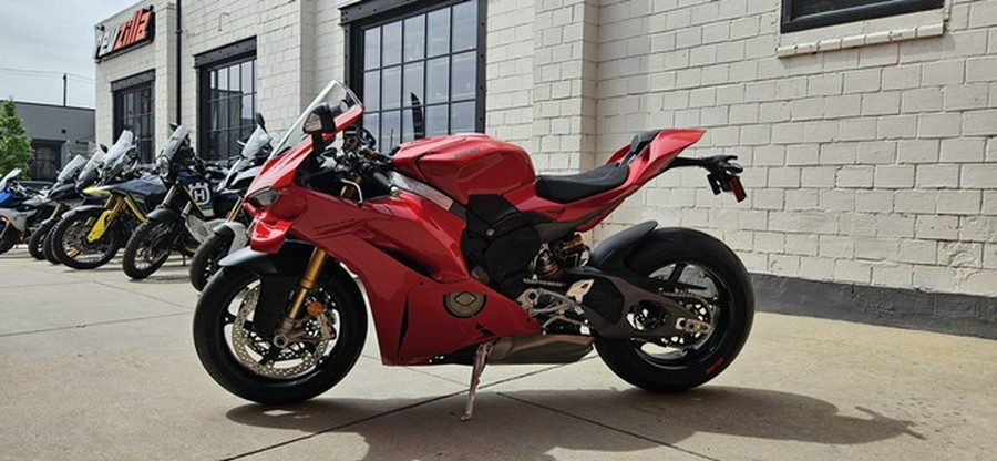 2026 Ducati Panigale V4 S