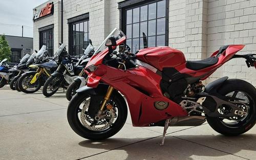 2026 Ducati Panigale V4 S