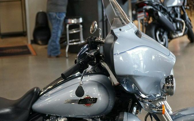 2023 Harley-Davidson Trike FLHTCUTG - Tri Glide Ultra