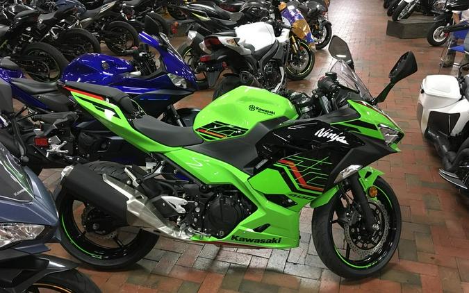 2023 Kawasaki Ninja® 400 KRT Edition ABS