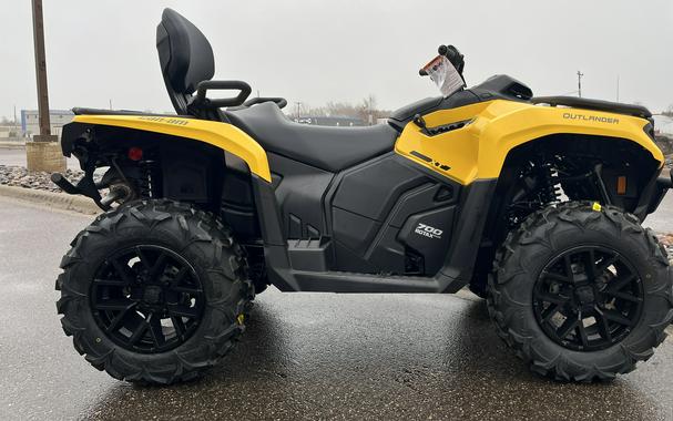 2024 Can-Am™ Outlander™ MAX XT 700