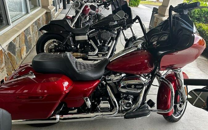 2019 Harley-Davidson Road Glide Wicked Red