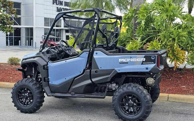 2024 Honda Pioneer 1000 Deluxe