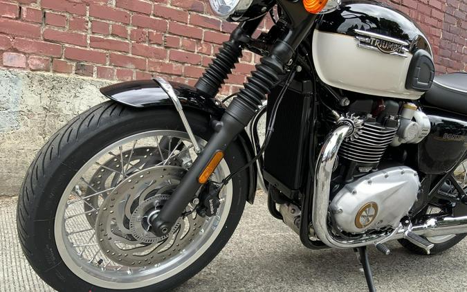 2025 Triumph BONNEVILLE T120