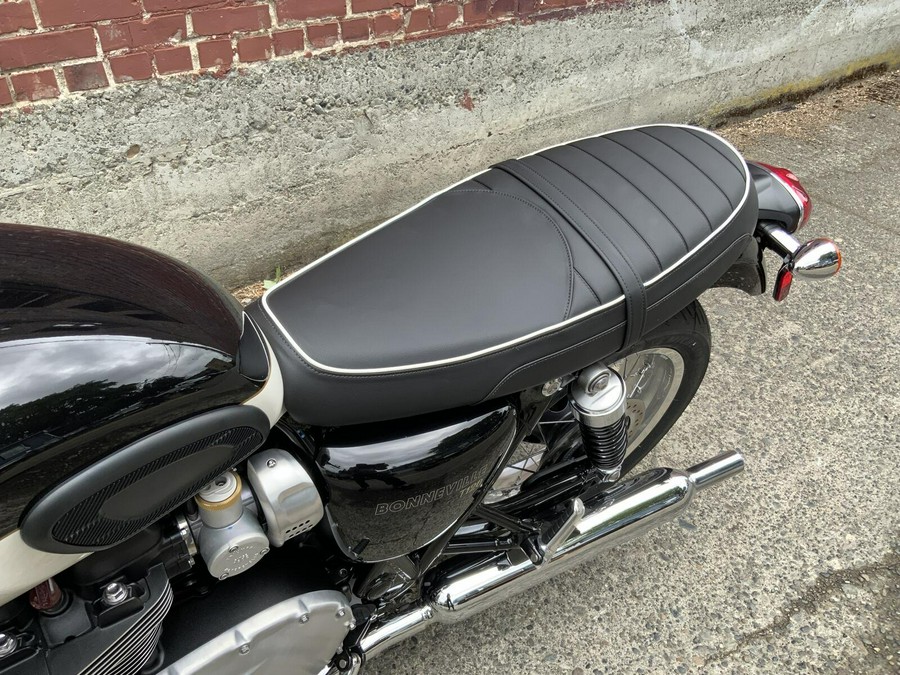 2025 Triumph BONNEVILLE T120