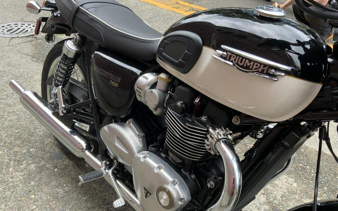 2025 Triumph BONNEVILLE T120