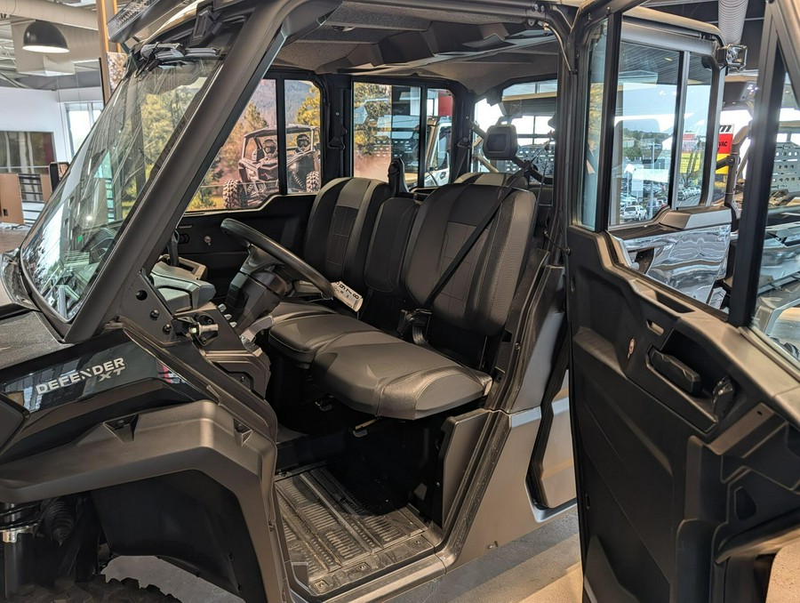 2026 Can-Am Defender MAX XT CAB HD11