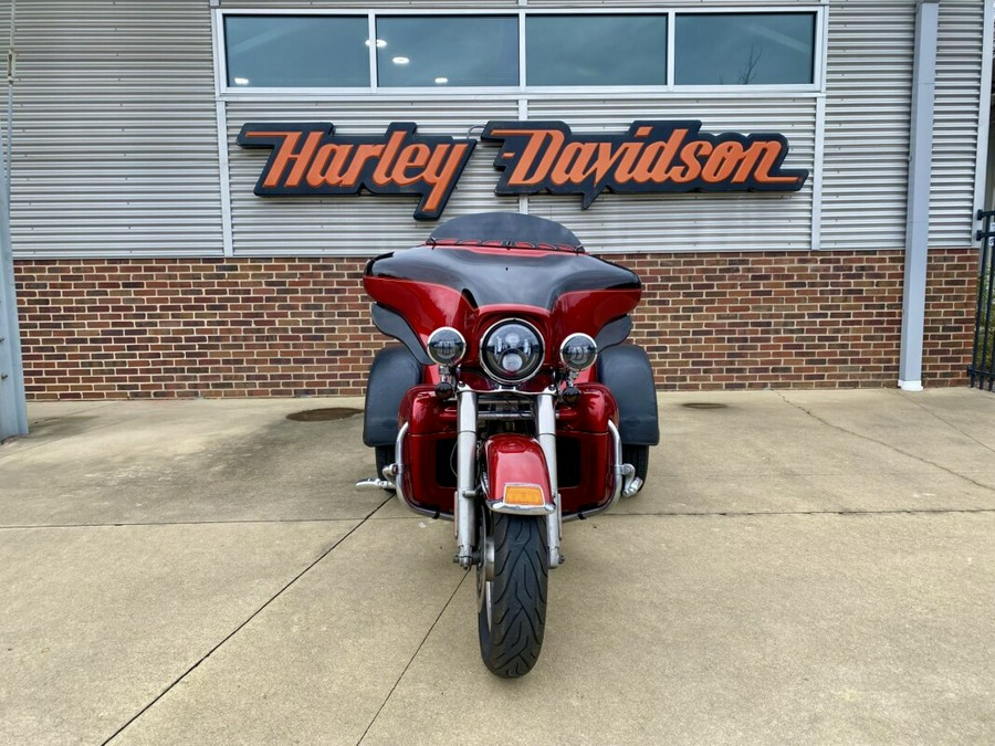 2012 Harley-Davidson Tri Glide Ultra EMBR RED/MERLOT W/ PINSTRIP