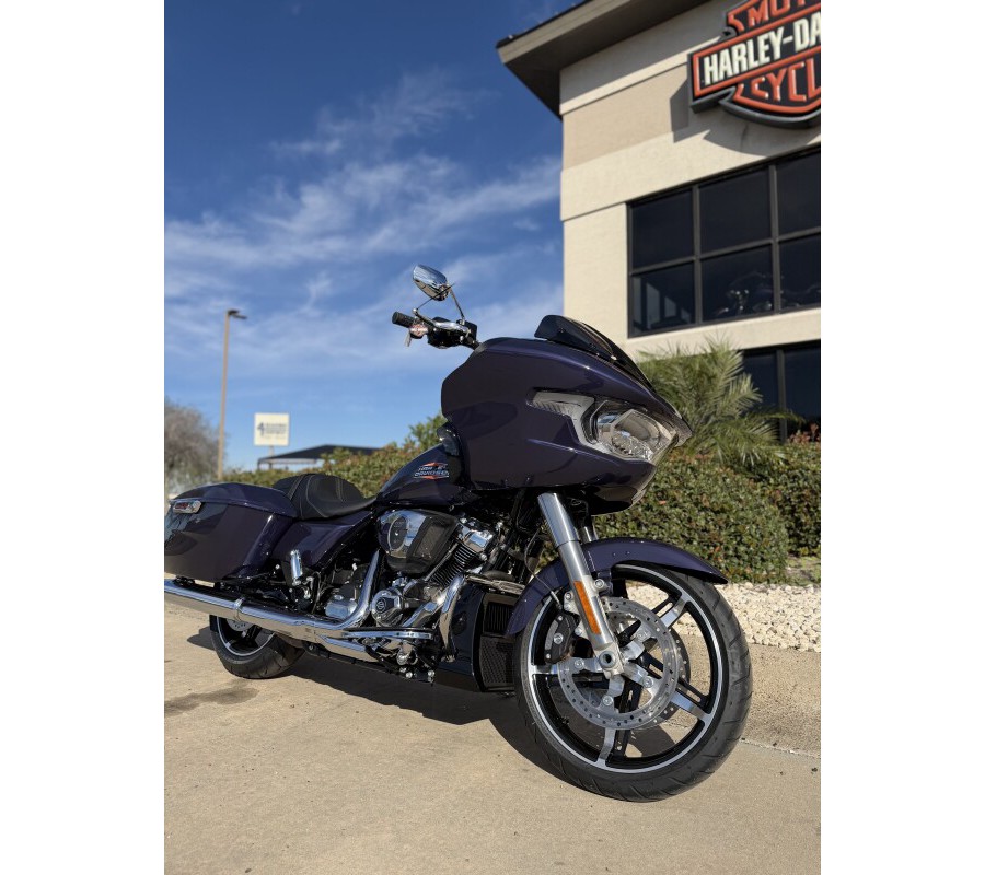 2026 Harley-Davidson Road Glide Purple Abyss Chrome Trim