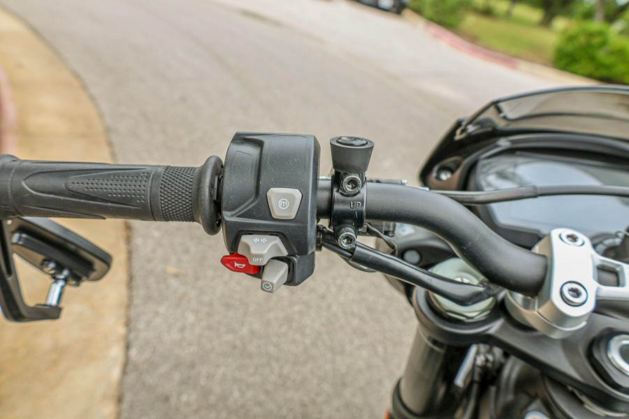 2018 TRIUMPH STREET TRIPLE R