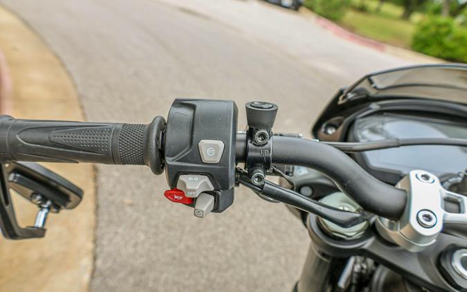 2018 TRIUMPH STREET TRIPLE R