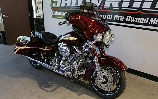 2010 Harley-Davidson® FLHXSE - CVO™ Street Glide®