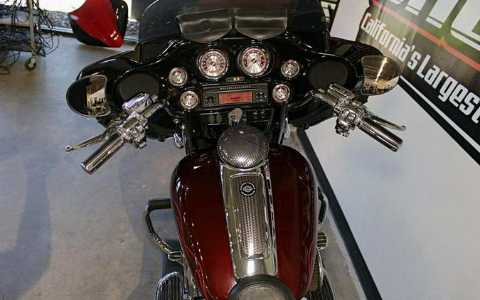 2010 Harley-Davidson® FLHXSE - CVO™ Street Glide®